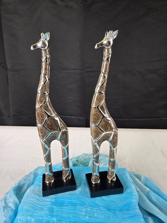 Other - Silver and Brown Giraffe Sculptures Pair - Decorative Home Art